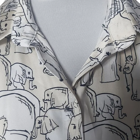 Zara Oversized Elephant Print Shirt Size M Satin Blouse White & Ivory BNWOT - Picture 4 of 8
